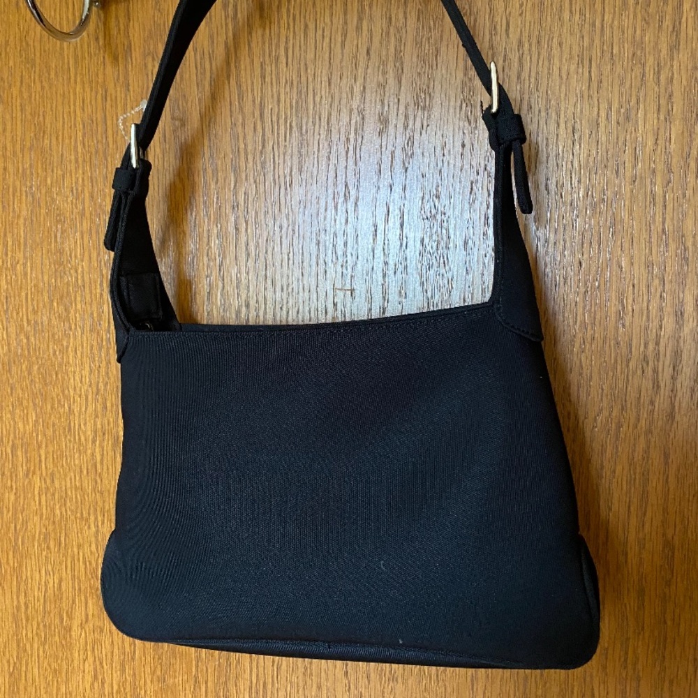Black Tommy Hilfiger purse perfect condition. - Picture 2 of 2